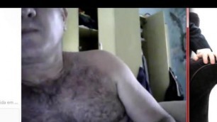 Tiozinho pelado na webcam