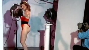 HANGING ON - vintage 80's big bouncy tits dance tease